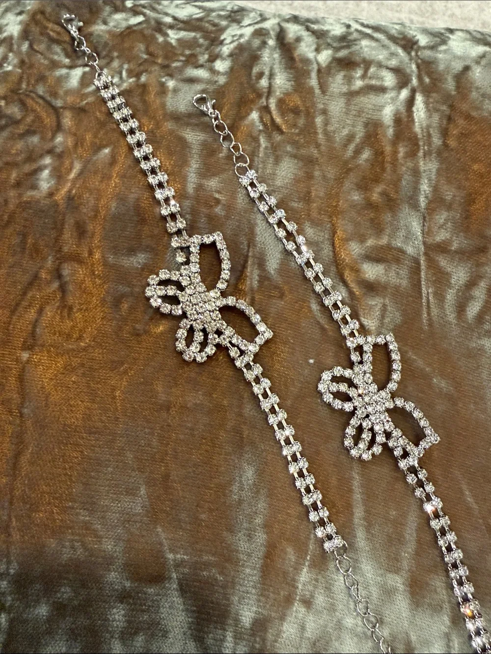 Set of 2 Rhinestone Bow Anklets Silver Tone Bridal Jewelry 1061